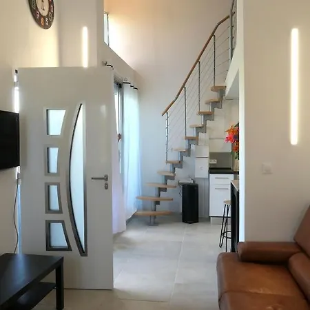 Caremeau 2 * Nîmes